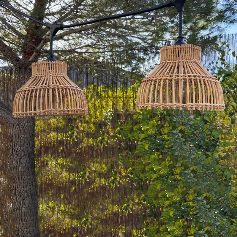 Offre Exclusive Guirlande Lumineuse Raccordable à Abat-Jour Rotin 6 m - Amelia Light
