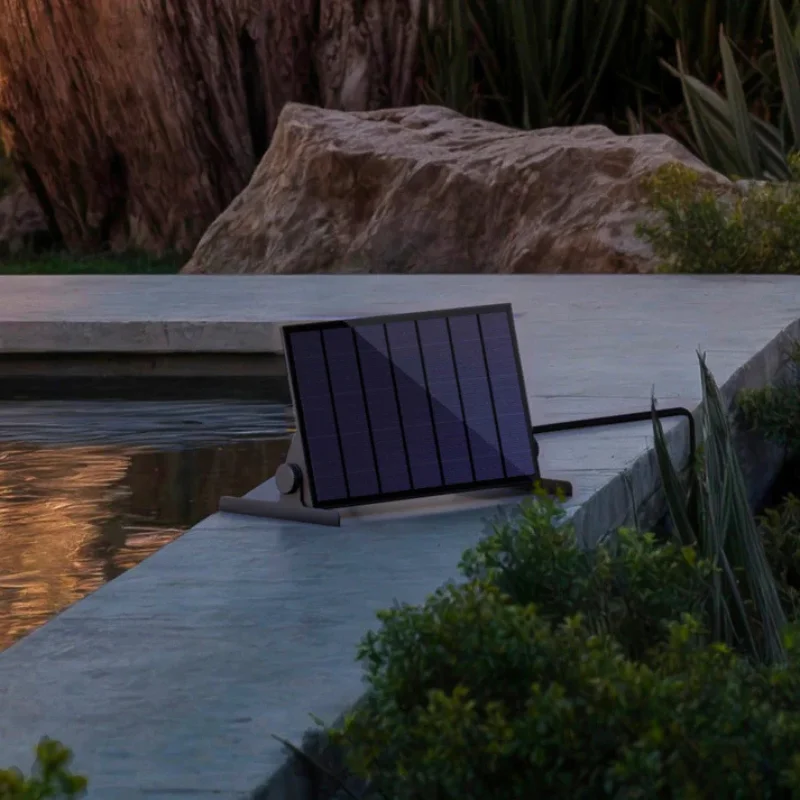 Station de Charge Solaire 4 Ports Produit De Marque