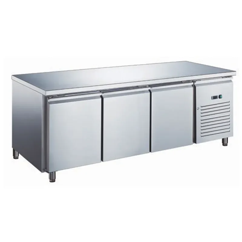 Livraison Express Table réfrigérée sans dosseret inox négative avec évaporateur ventilé 3 portes 417 litres