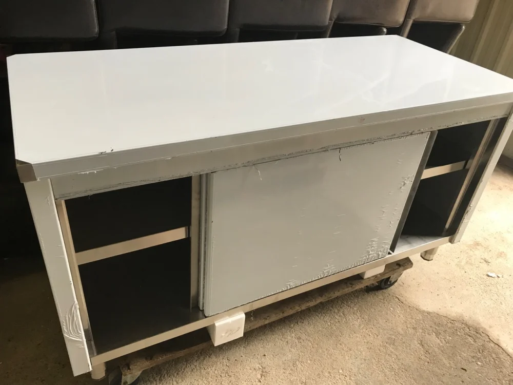Seulement Aujourd’hui Armoire 1400 mm profondeur 700