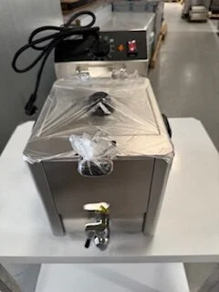 Friteuse électrique 8 L / monophasé Dernière Chance