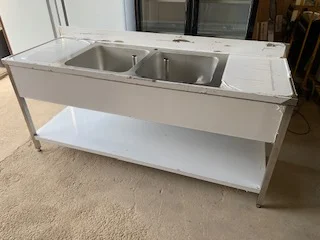 Achat Immédiat PLONGE 2 BAC EN INOX AVEC DOSSERET ET ETAGERE 2000X700X950